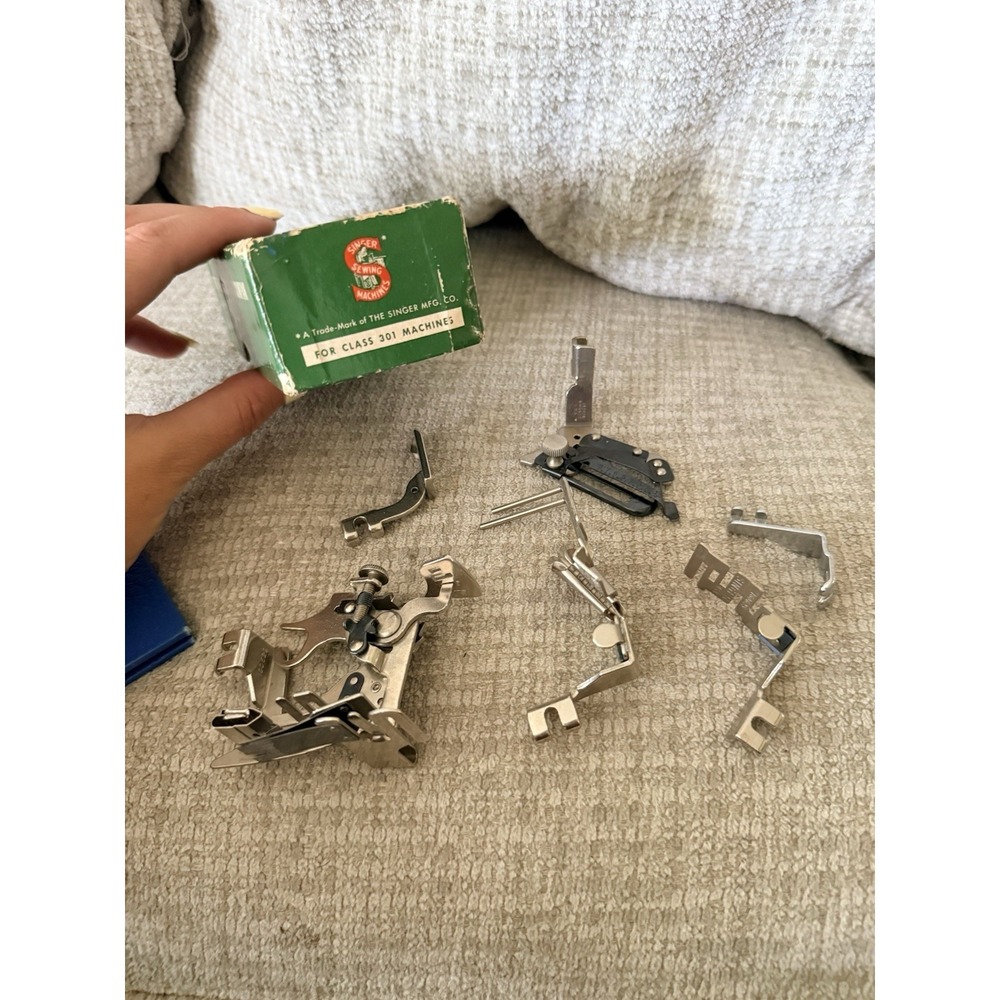 Genuine Singer 160625 Attachments for Class 301 Machines Blackside